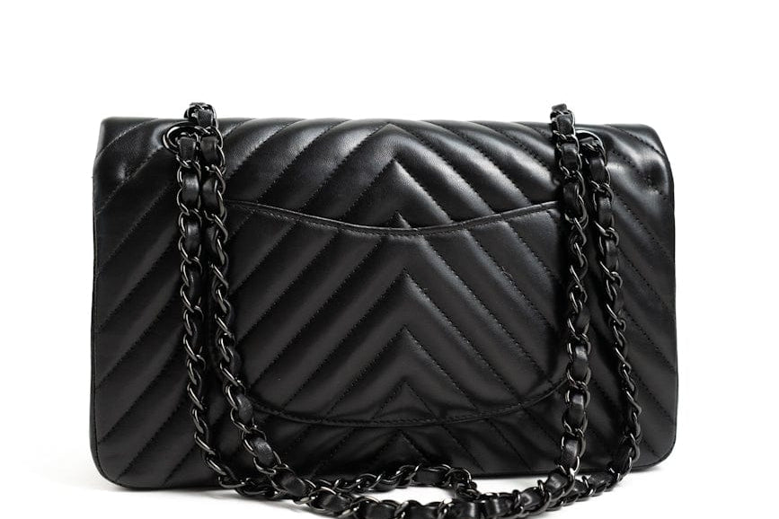 CHANEL Handbag Black So Black Lambskin Chevron Medium Classic Flap -Knockoff
