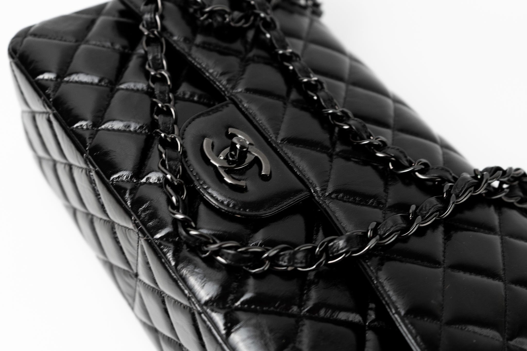 CHANEL Handbag Black So Black Shiny Crumpled Calfskin Quilted Jumbo Double Flap -Knockoff
