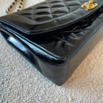 CHANEL Handbag Black Vintage Black Patent Quilted Diana Flap Medium GHW -Knockoff
