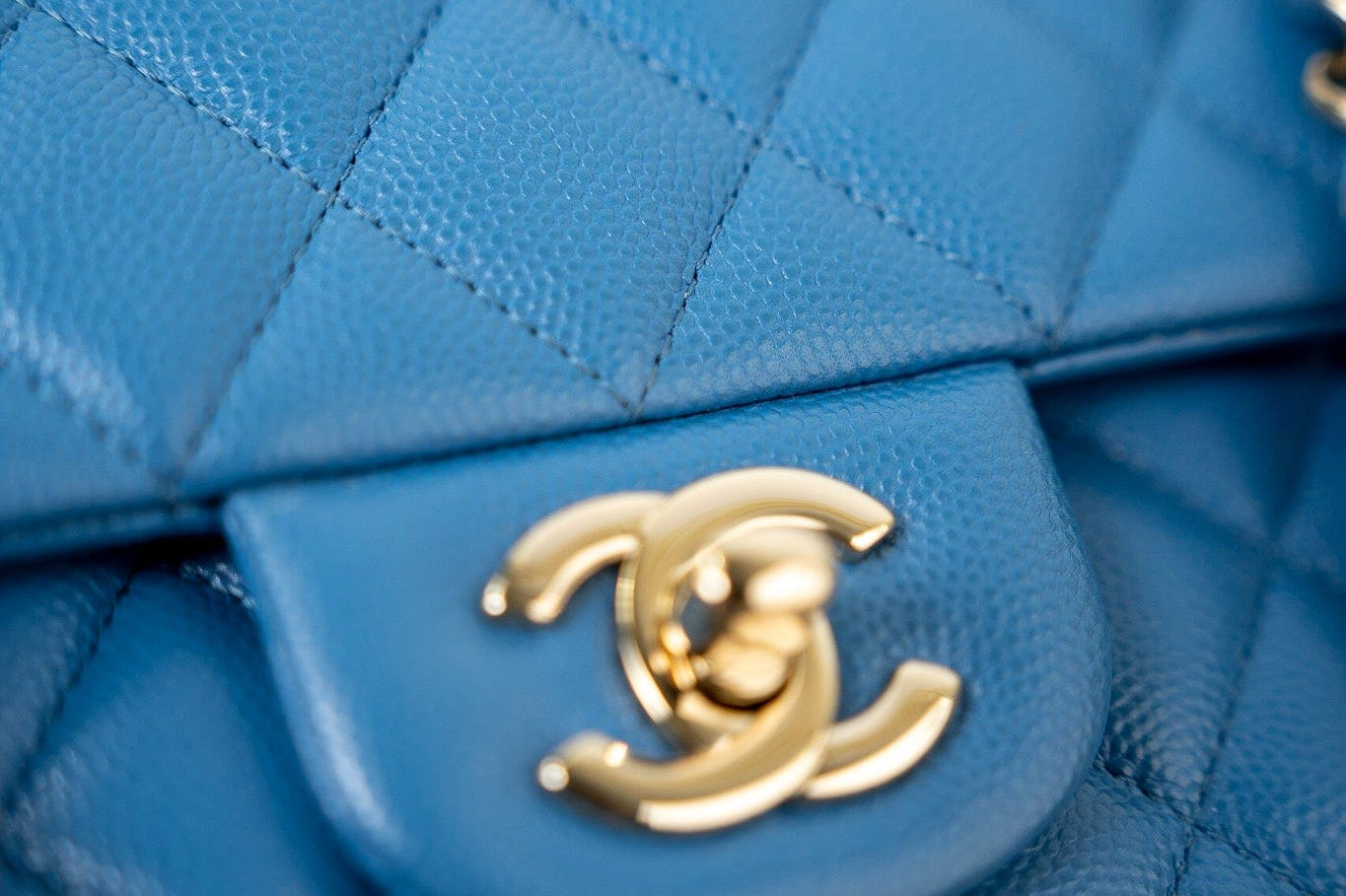 CHANEL Handbag Blue 20S Blue Caviar Quilted Classic Flap Medium Light Gold Hardware -Knockoff
