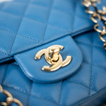 CHANEL Handbag Blue 20S Blue Caviar Quilted Classic Flap Medium Light Gold Hardware -Knockoff
