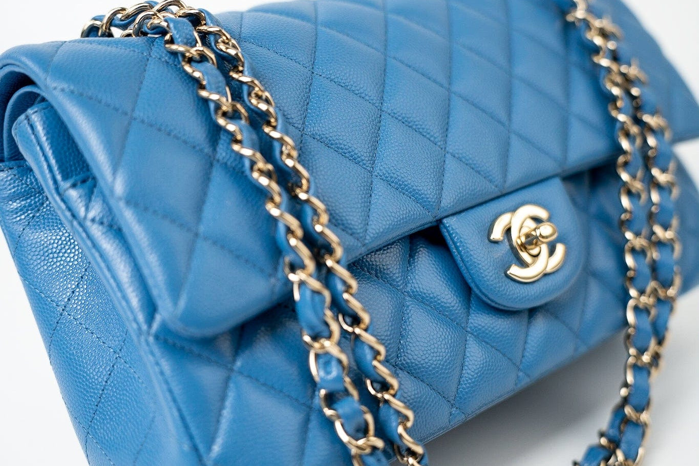 CHANEL Handbag Blue 20S Blue Caviar Quilted Classic Flap Medium Light Gold Hardware -Knockoff
