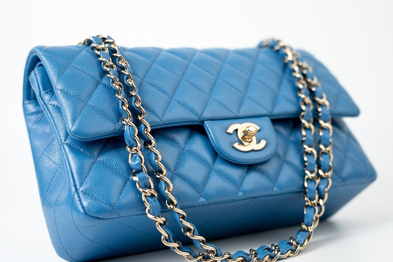 CHANEL Handbag Blue 20S Blue Caviar Quilted Classic Flap Medium Light Gold Hardware -Knockoff
