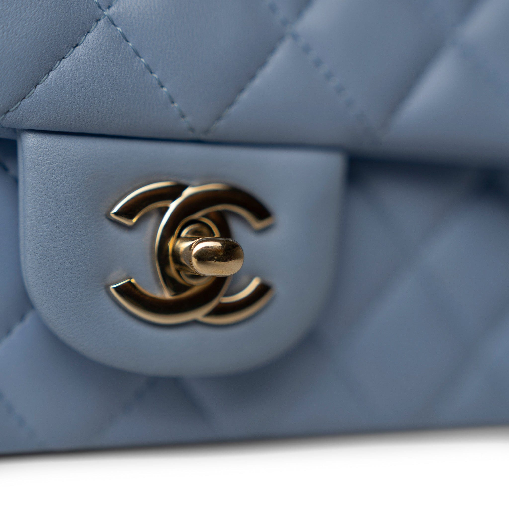 CHANEL Handbag Blue 21C Sky Blue Lambskin Quilted Mini Rectangular Flap Light Gold Hardware -Knockoff
