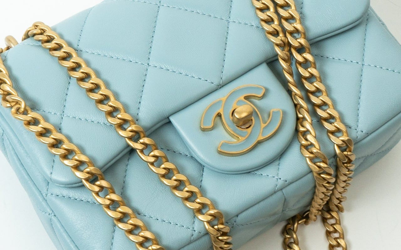 CHANEL Handbag Blue 22P Light Blue Mini Square Enamel Lambskin pending CC  AGHW -Knockoff
