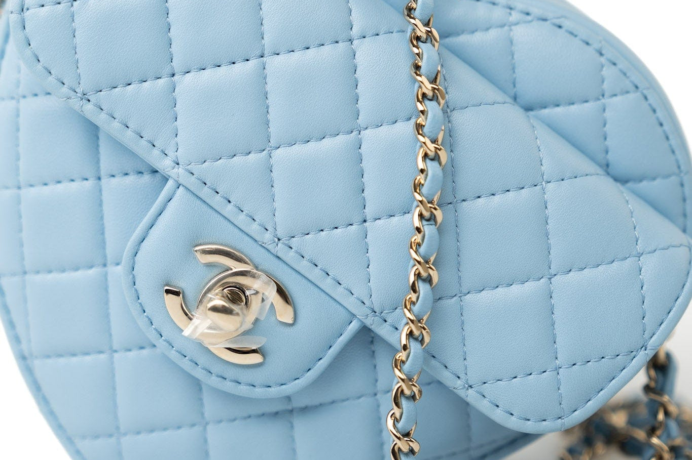 CHANEL Handbag Blue 22S CC In Love Blue Lambskin Quilted Large Heart Bag Light Gold Hardware -Knockoff
