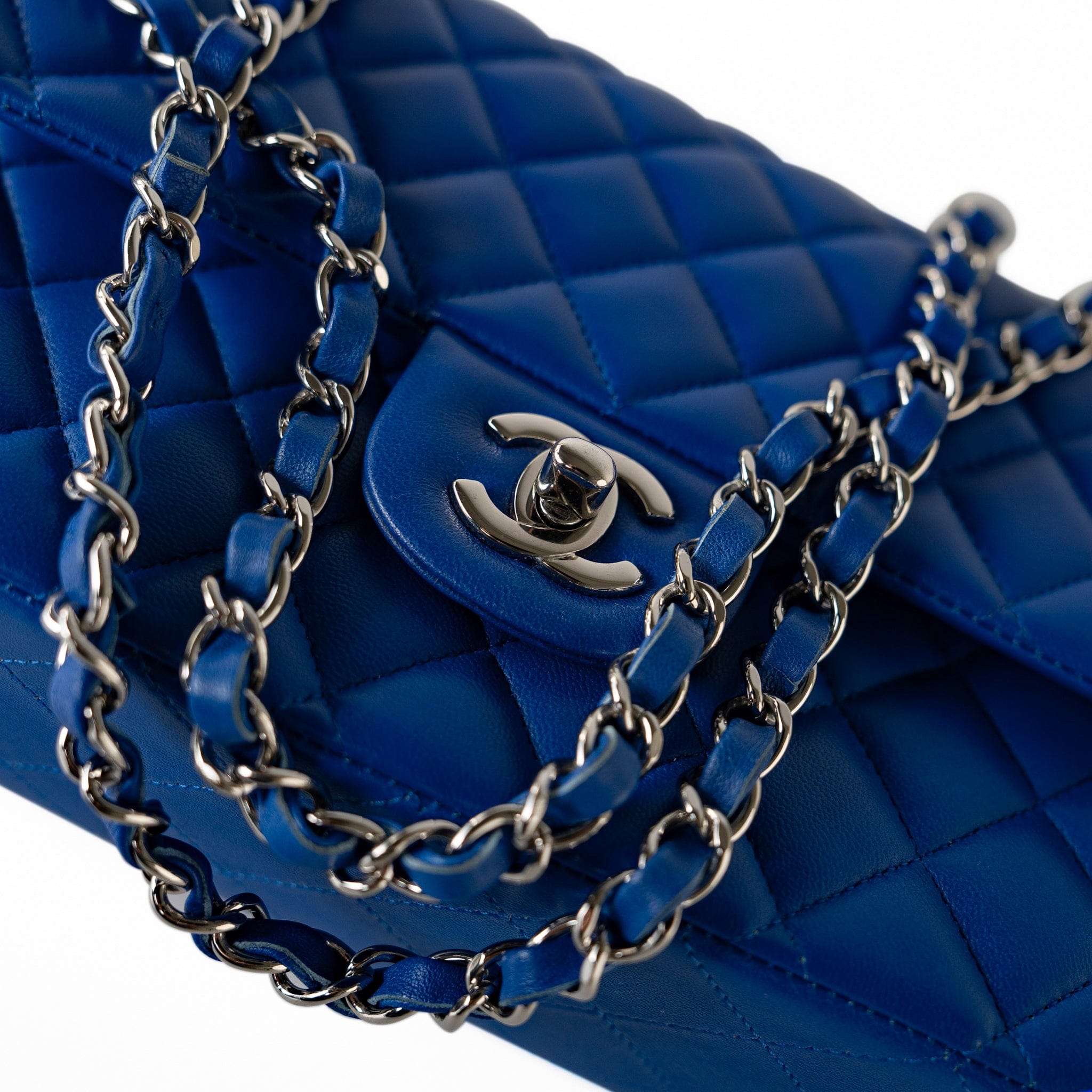 CHANEL Handbag Blue Royal Blue Lambskin Quilted Classic Flap Medium Silver Hardware -Knockoff
