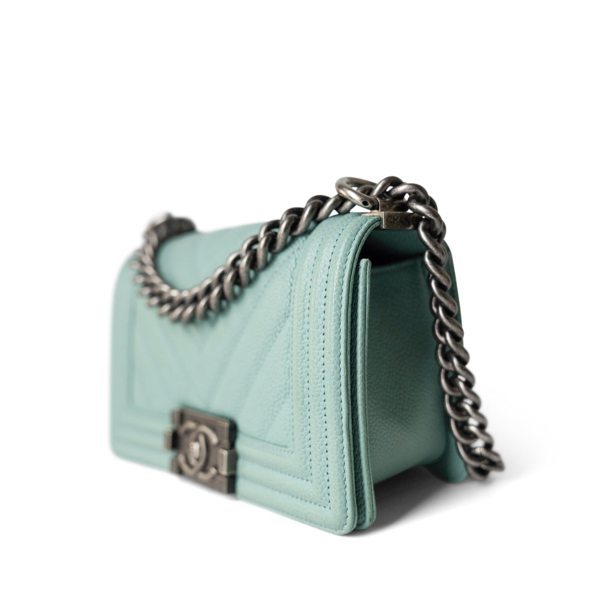 CHANEL Handbag Boy / Green 20C Tiffany Blue Caviar Chevron Small Boy Bag Ruthenium Hardware -Knockoff
