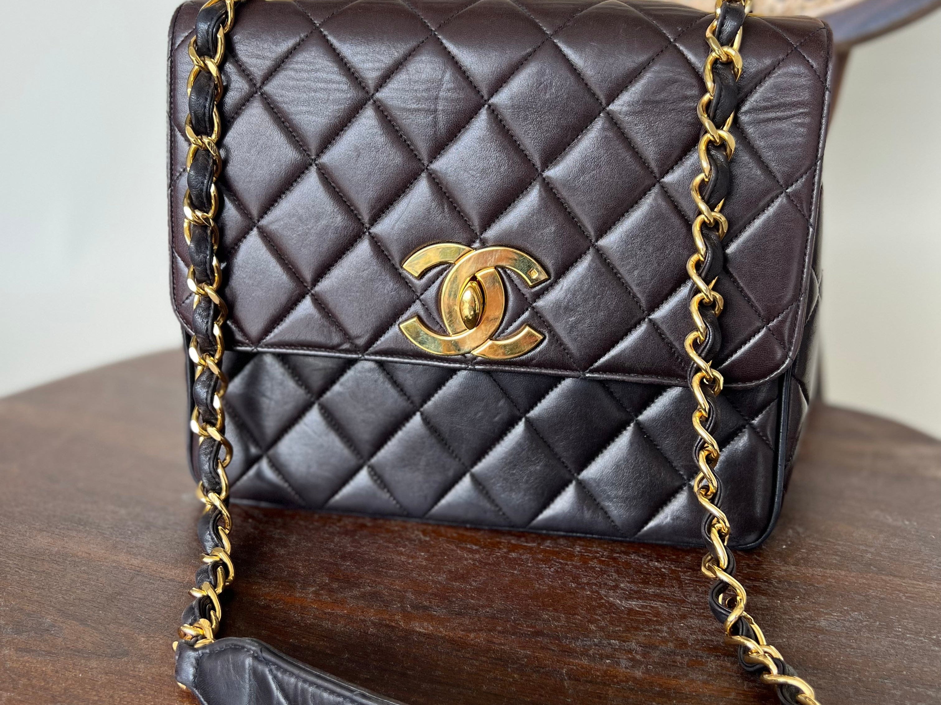 CHANEL Handbag Brown Vintage Black / Dark Brown Lambskin Quilted Square CC Flap GHW -Knockoff
