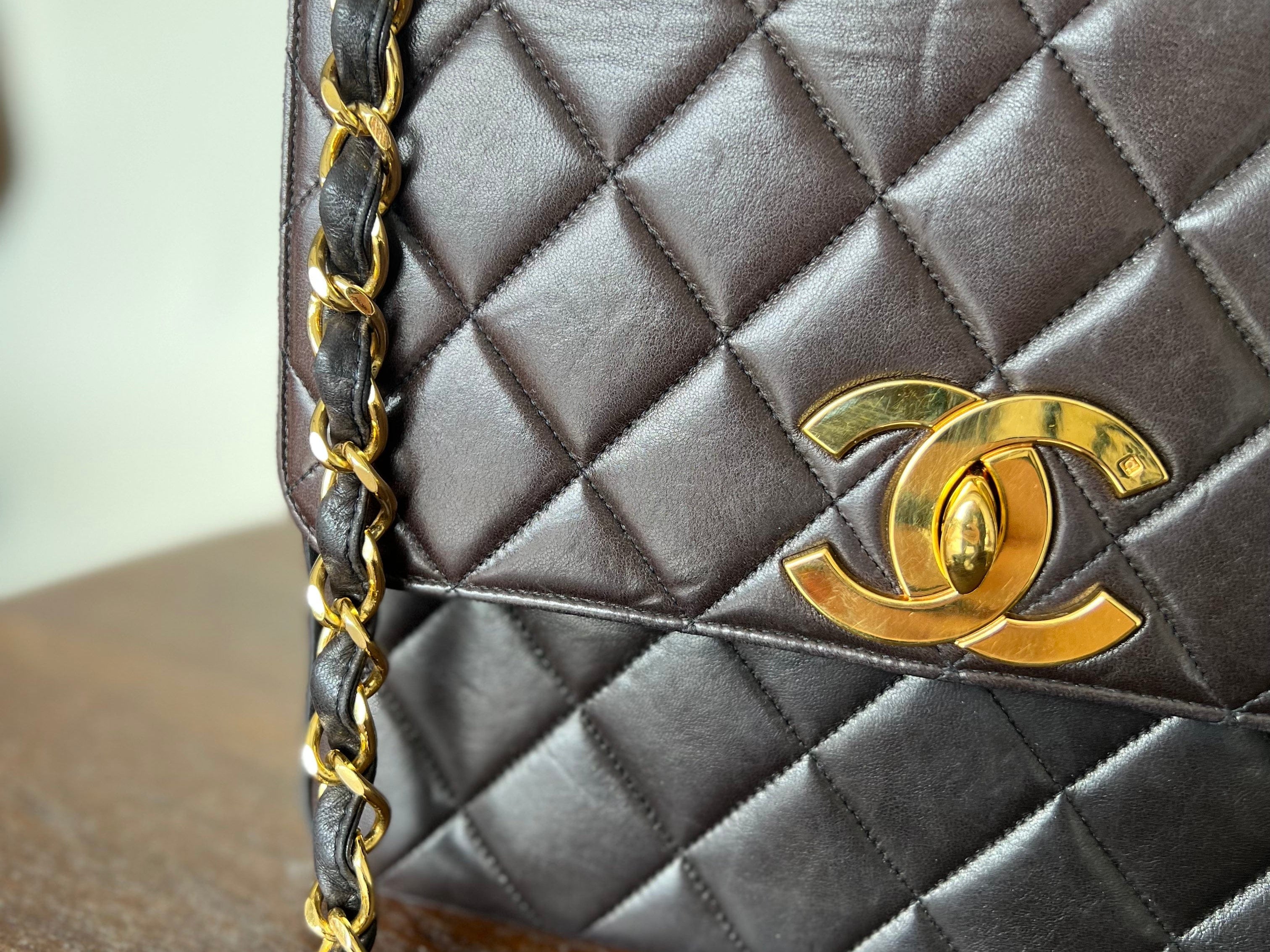 CHANEL Handbag Brown Vintage Black / Dark Brown Lambskin Quilted Square CC Flap GHW -Knockoff
