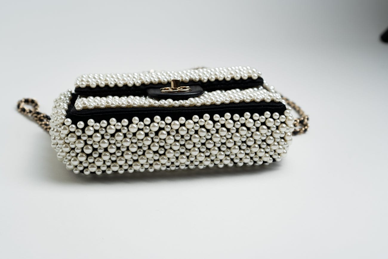 CHANEL Handbag Chanel 19S Mini Pearl On Flap -Knockoff
