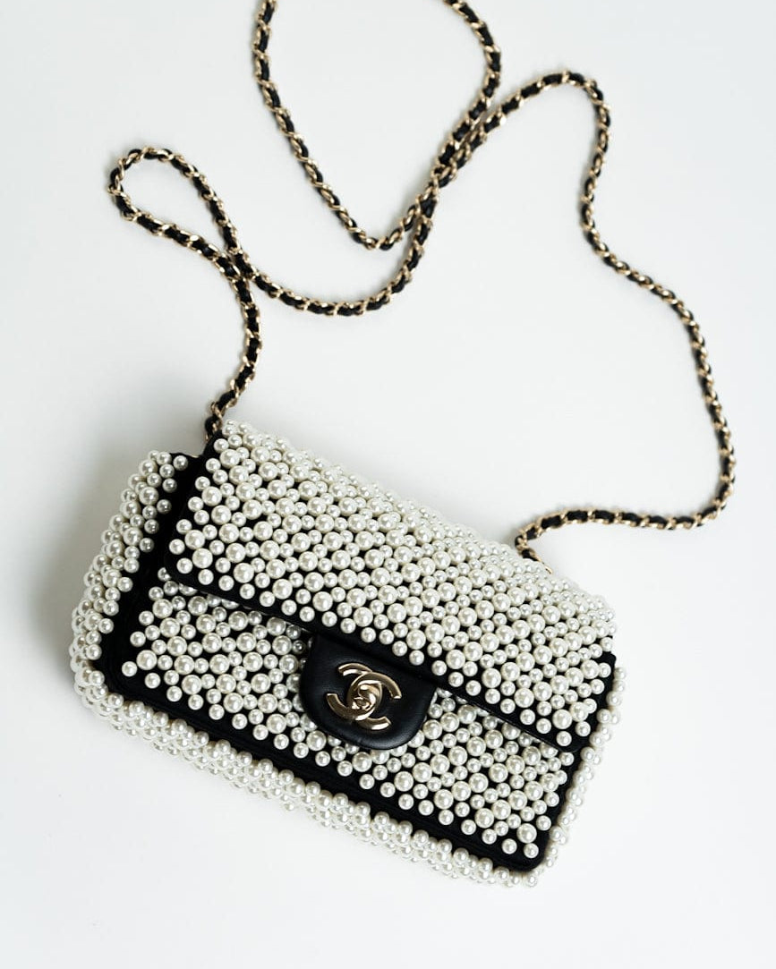 CHANEL Handbag Chanel 19S Mini Pearl On Flap -Knockoff
