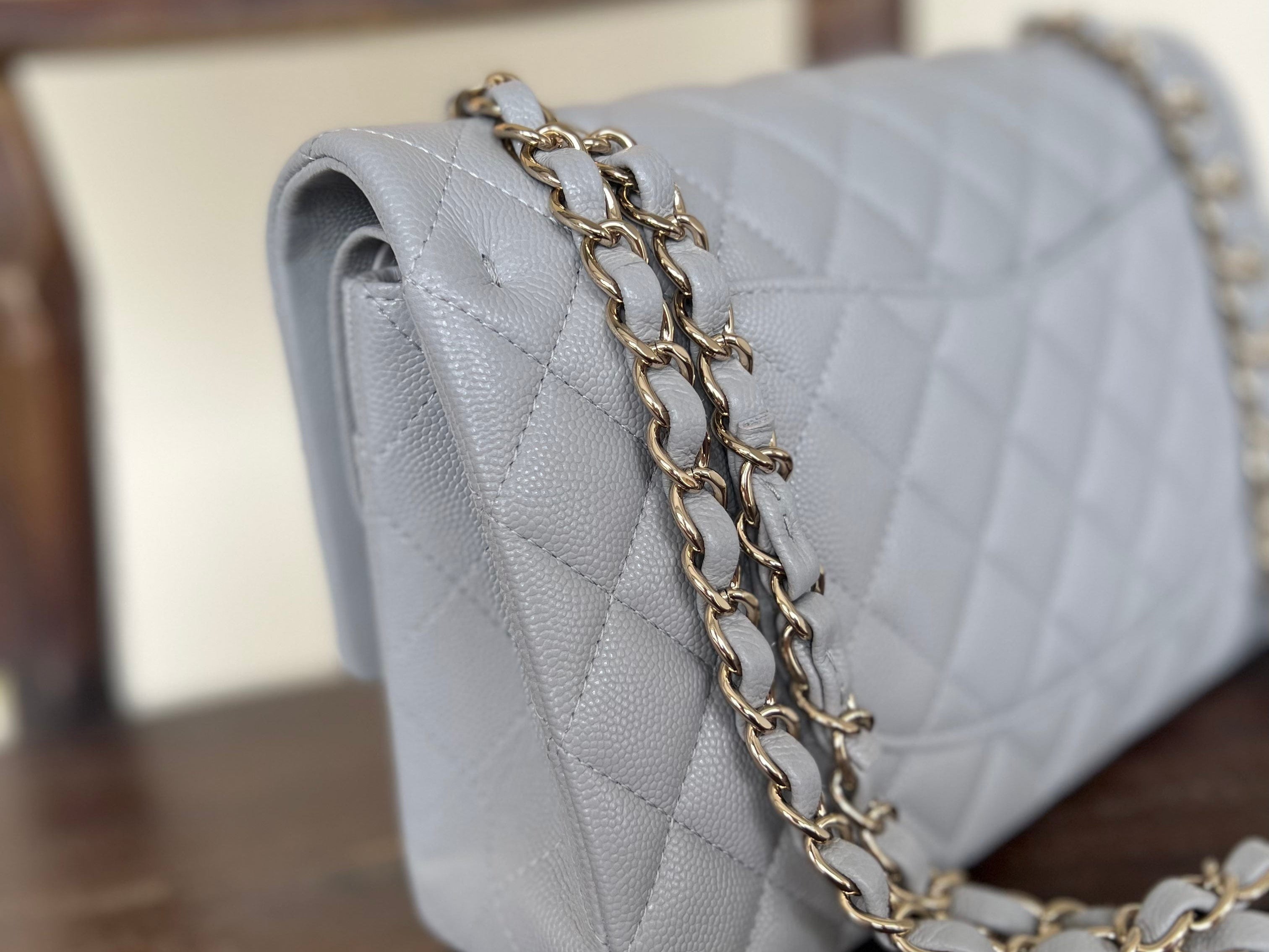 CHANEL Handbag Chanel 21A Grey Caviar Quilted Medium Classic Flap LGHW -Knockoff
