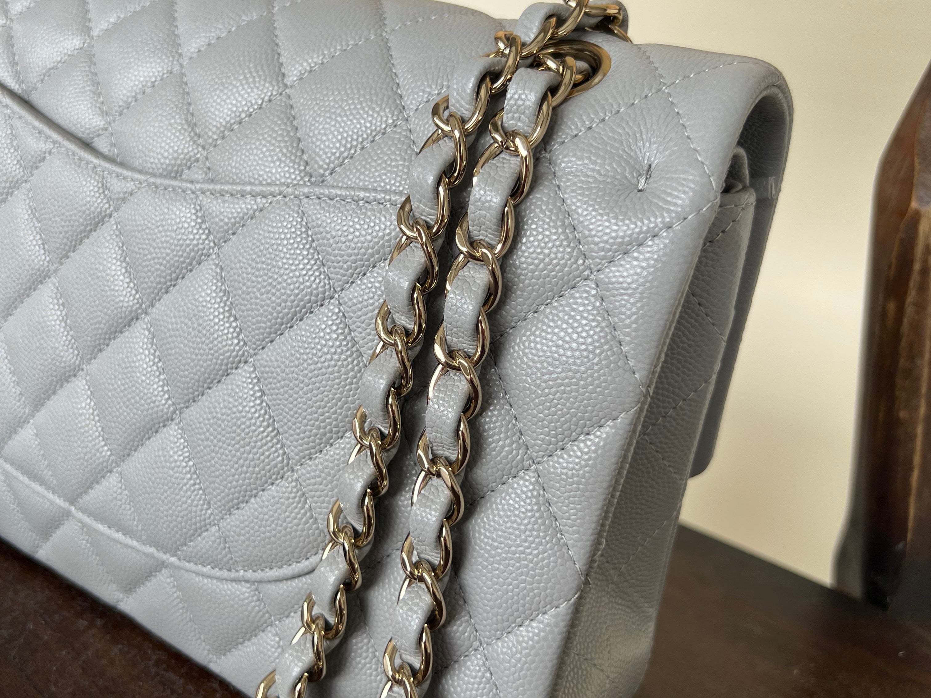 CHANEL Handbag Chanel 21A Grey Caviar Quilted Medium Classic Flap LGHW -Knockoff
