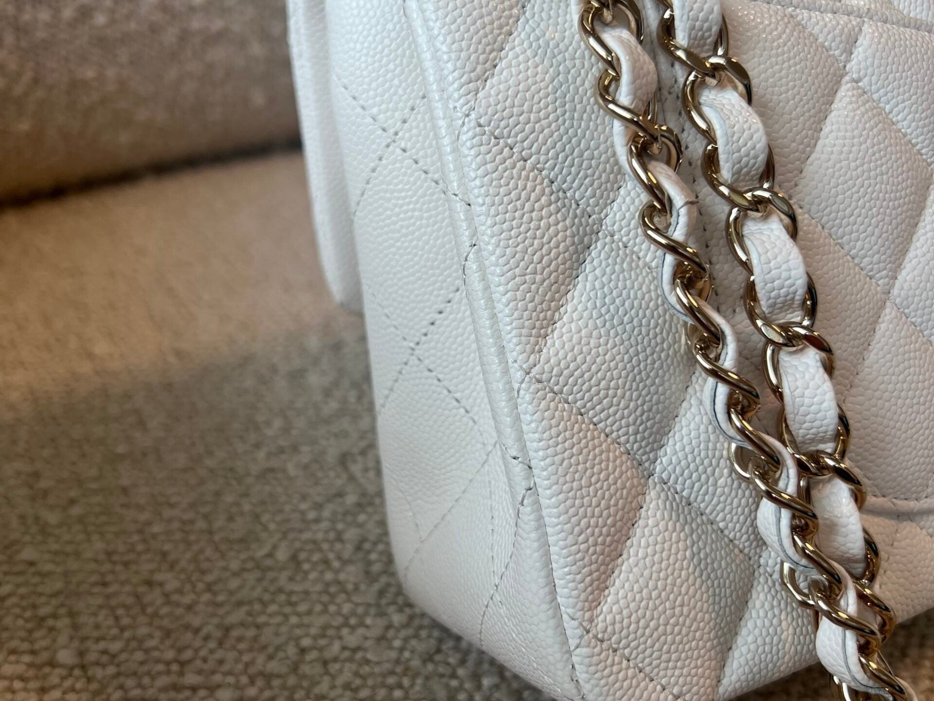 CHANEL Handbag Chanel 21A White Caviar Quilted Classic Flap Small LGHW -Knockoff
