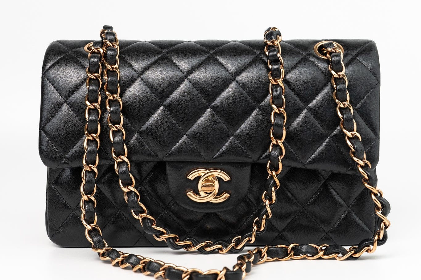 CHANEL Handbag Chanel 21B Small Black Lambskin Quilted Classic Flap Rose Gold Hardware -Knockoff
