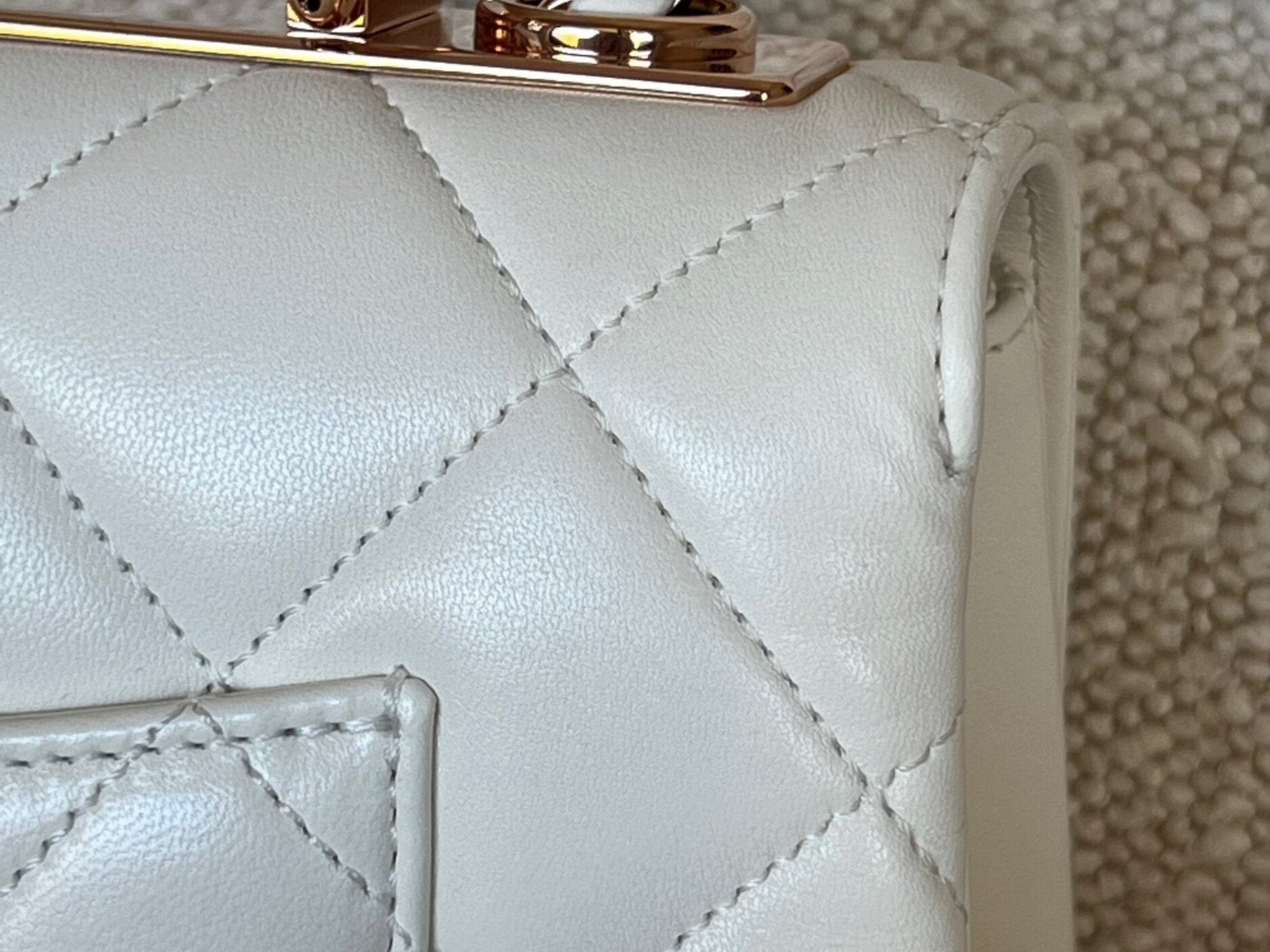 CHANEL Handbag Chanel 21B Small White Lambskin Quilted Trendy CC w/ Rose Gold Hardware -Knockoff
