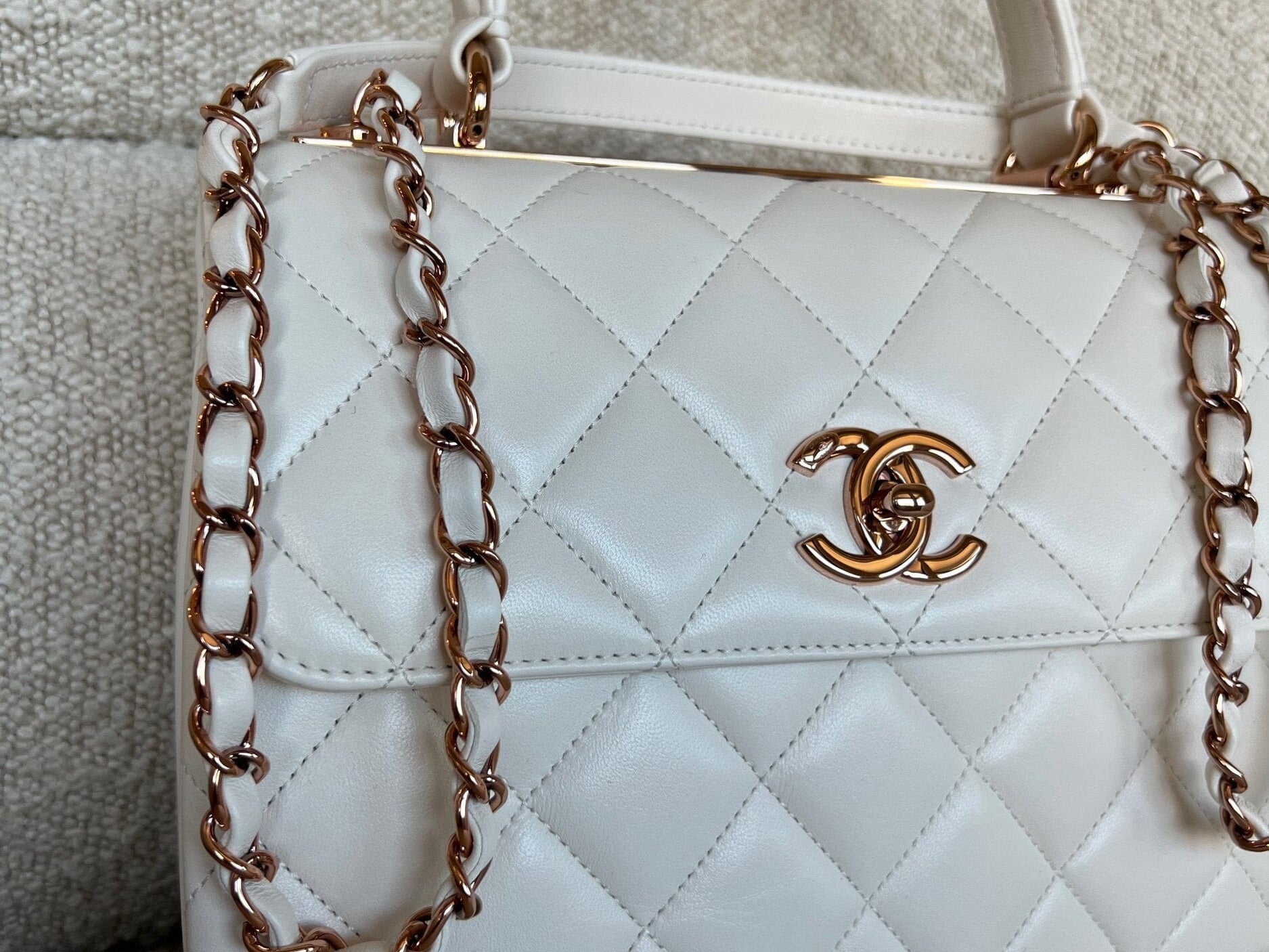 CHANEL Handbag Chanel 21B Small White Lambskin Quilted Trendy CC w/ Rose Gold Hardware -Knockoff
