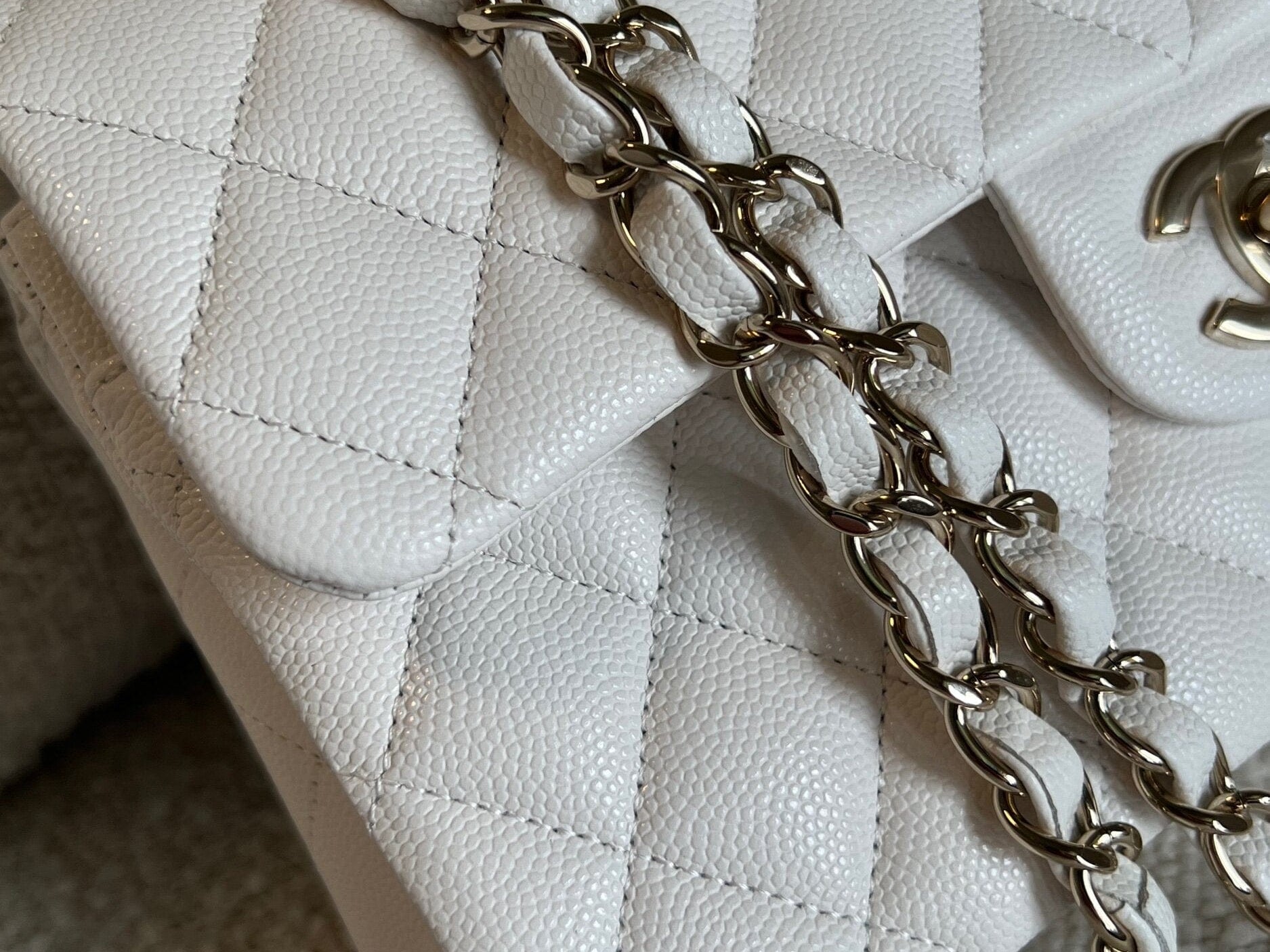 CHANEL Handbag Chanel 21B White Caviar Quilted Classic Flap Small LGHW -Knockoff
