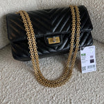 CHANEL Handbag Chanel 21K Reissue 2.55 Black Chevron Aged Calfskin Quilted 225 (Medium) AGHW -Knockoff
