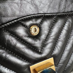 CHANEL Handbag Chanel 21K Reissue 2.55 Black Chevron Aged Calfskin Quilted 225 (Medium) AGHW -Knockoff
