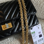 CHANEL Handbag Chanel 21K Reissue 2.55 Black Chevron Aged Calfskin Quilted 225 (Medium) AGHW -Knockoff
