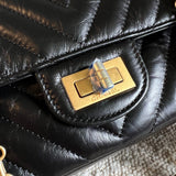 CHANEL Handbag Chanel 21K Reissue 2.55 Black Chevron Aged Calfskin Quilted 225 (Medium) AGHW -Knockoff
