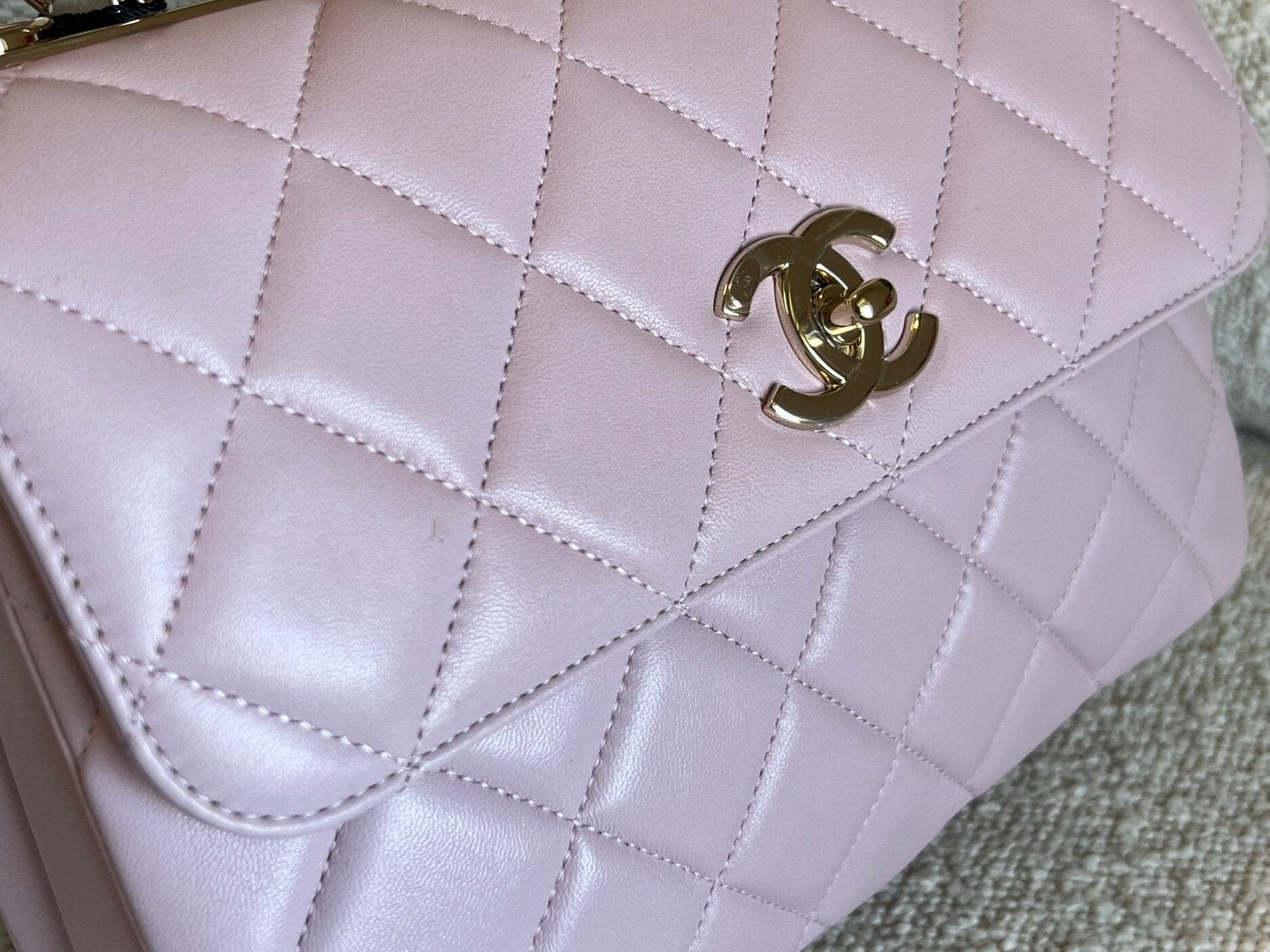 CHANEL Handbag Chanel 21S Small Light Pink Lambskin Quilted Trendy CC LGHW -Knockoff
