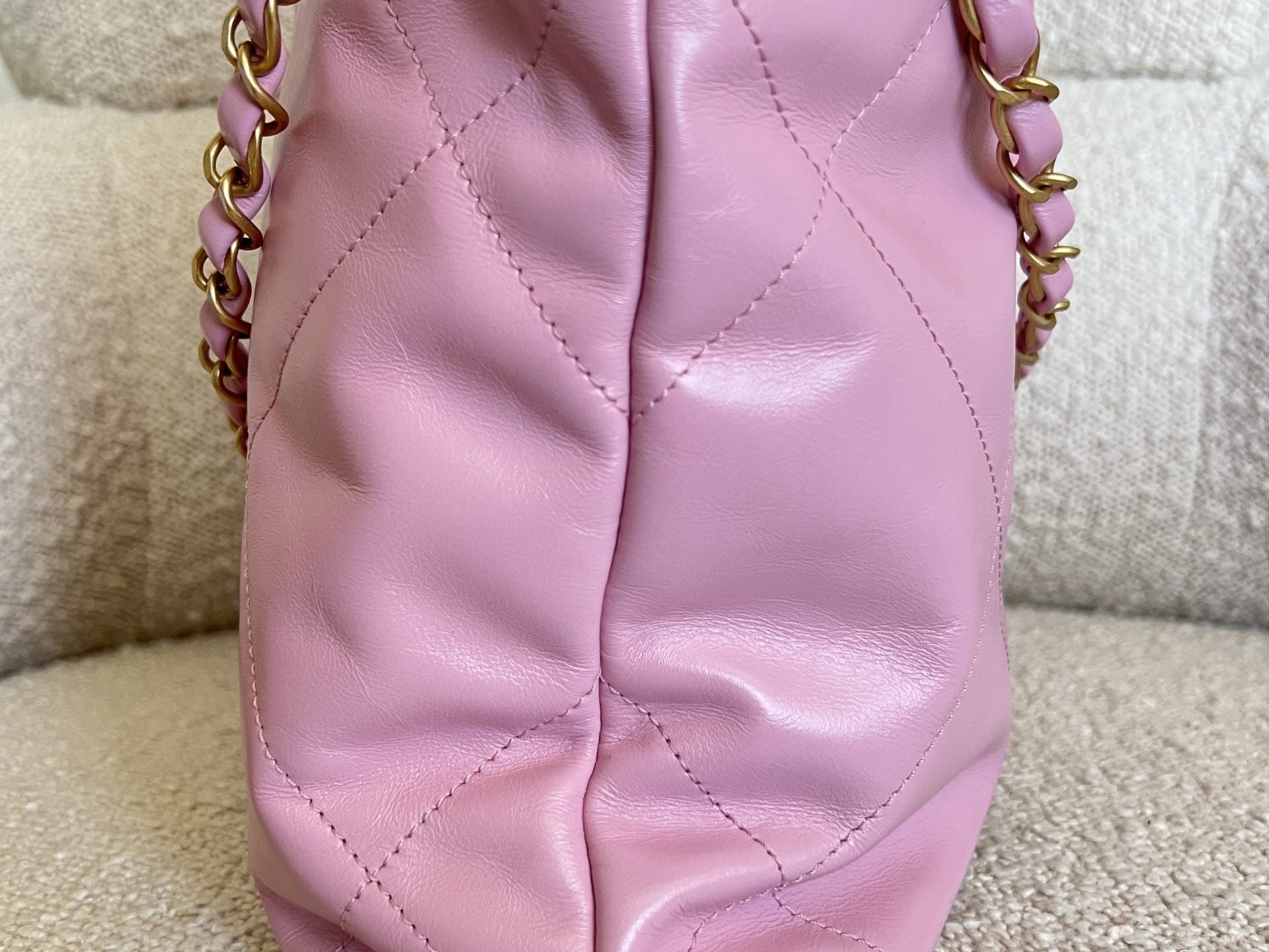 CHANEL Handbag Chanel 22 Pink Shiny Calfskin Quilted Drawstring Bag Small GHW -Knockoff
