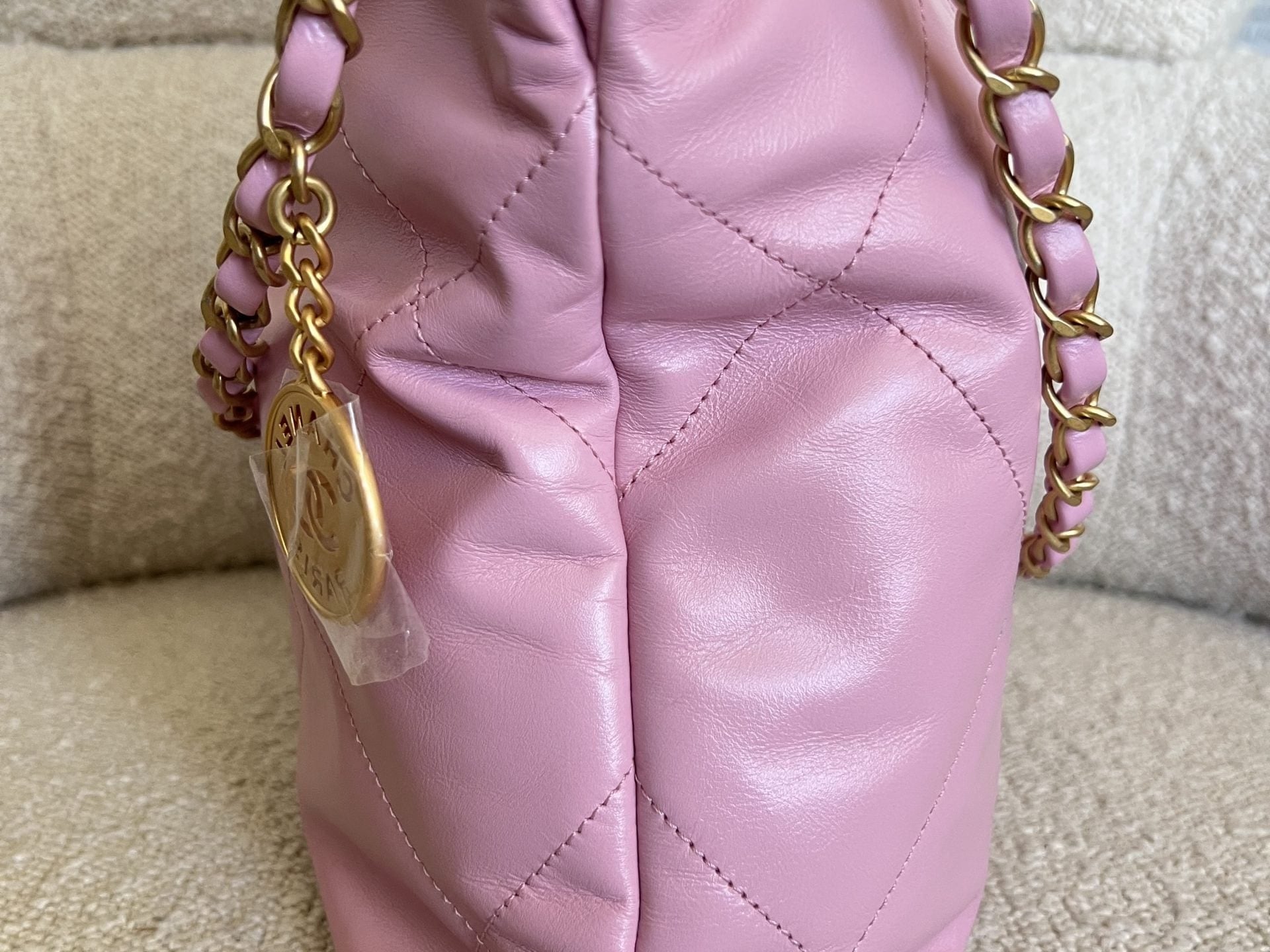 CHANEL Handbag Chanel 22 Pink Shiny Calfskin Quilted Drawstring Bag Small GHW -Knockoff
