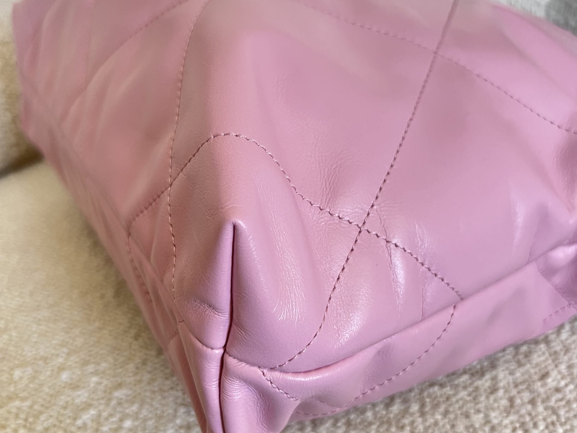 CHANEL Handbag Chanel 22 Pink Shiny Calfskin Quilted Drawstring Bag Small GHW -Knockoff
