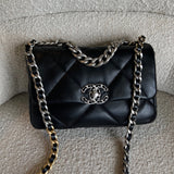 CHANEL Handbag Chanel 22C Black Lambskin Quilted 19 Flap Small MHW -Knockoff
