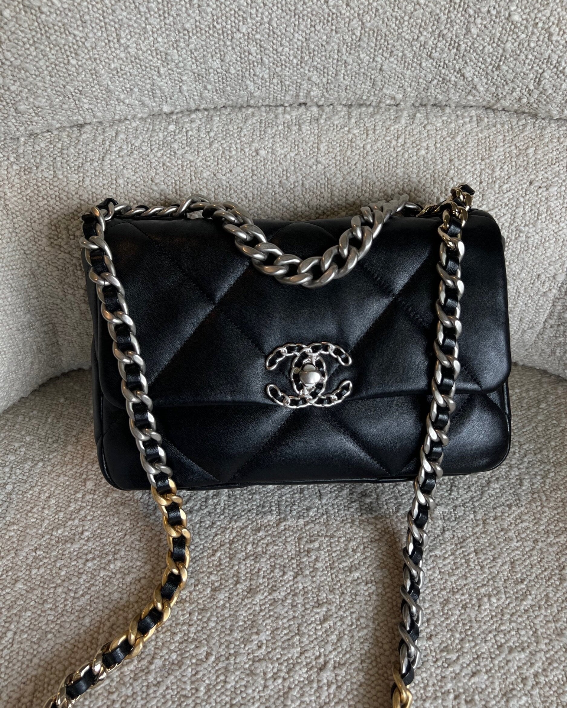 CHANEL Handbag Chanel 22C Black Lambskin Quilted 19 Flap Small MHW -Knockoff
