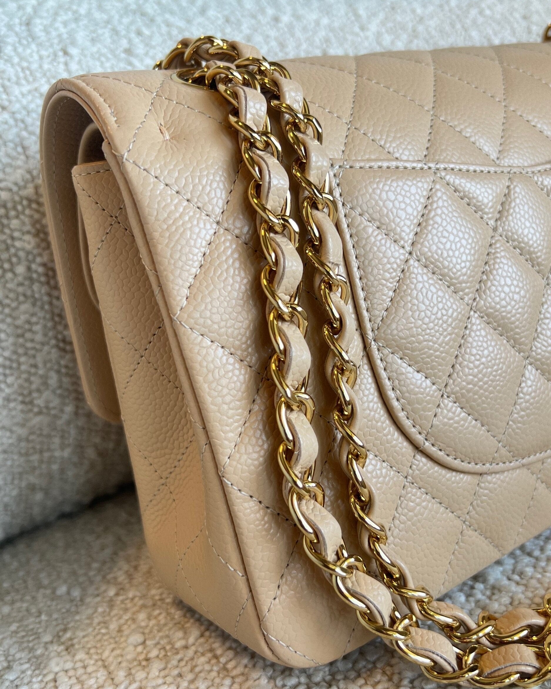 CHANEL Handbag Chanel Beige Clair Caviar Quilted Classic Flap  Medium GHW -Knockoff
