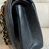 CHANEL Handbag Chanel Black Caviar Quilted Classic Flap Medium GHW -Knockoff
