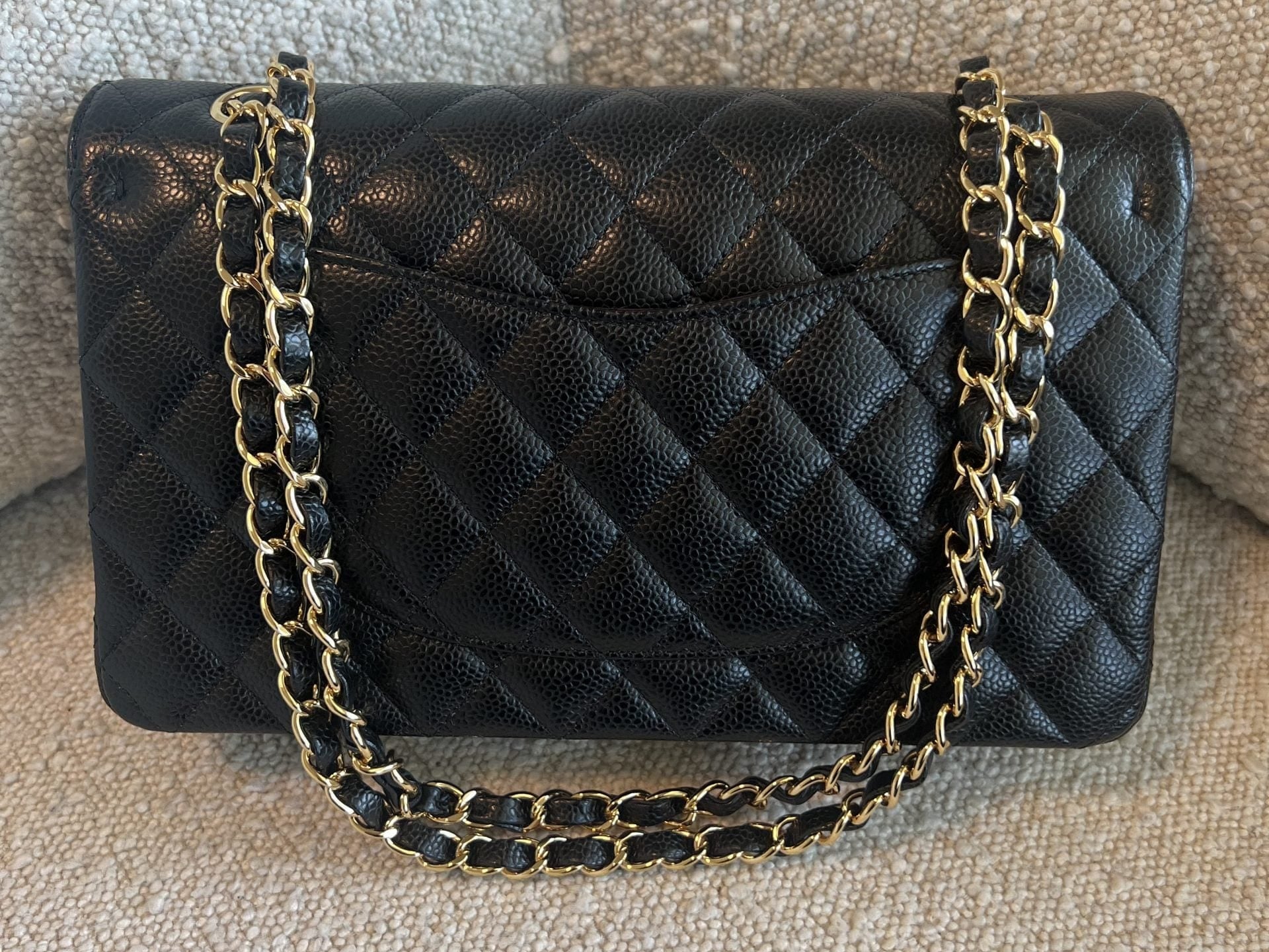 CHANEL Handbag Chanel Black Caviar Quilted Classic Flap Medium LGHW -Knockoff
