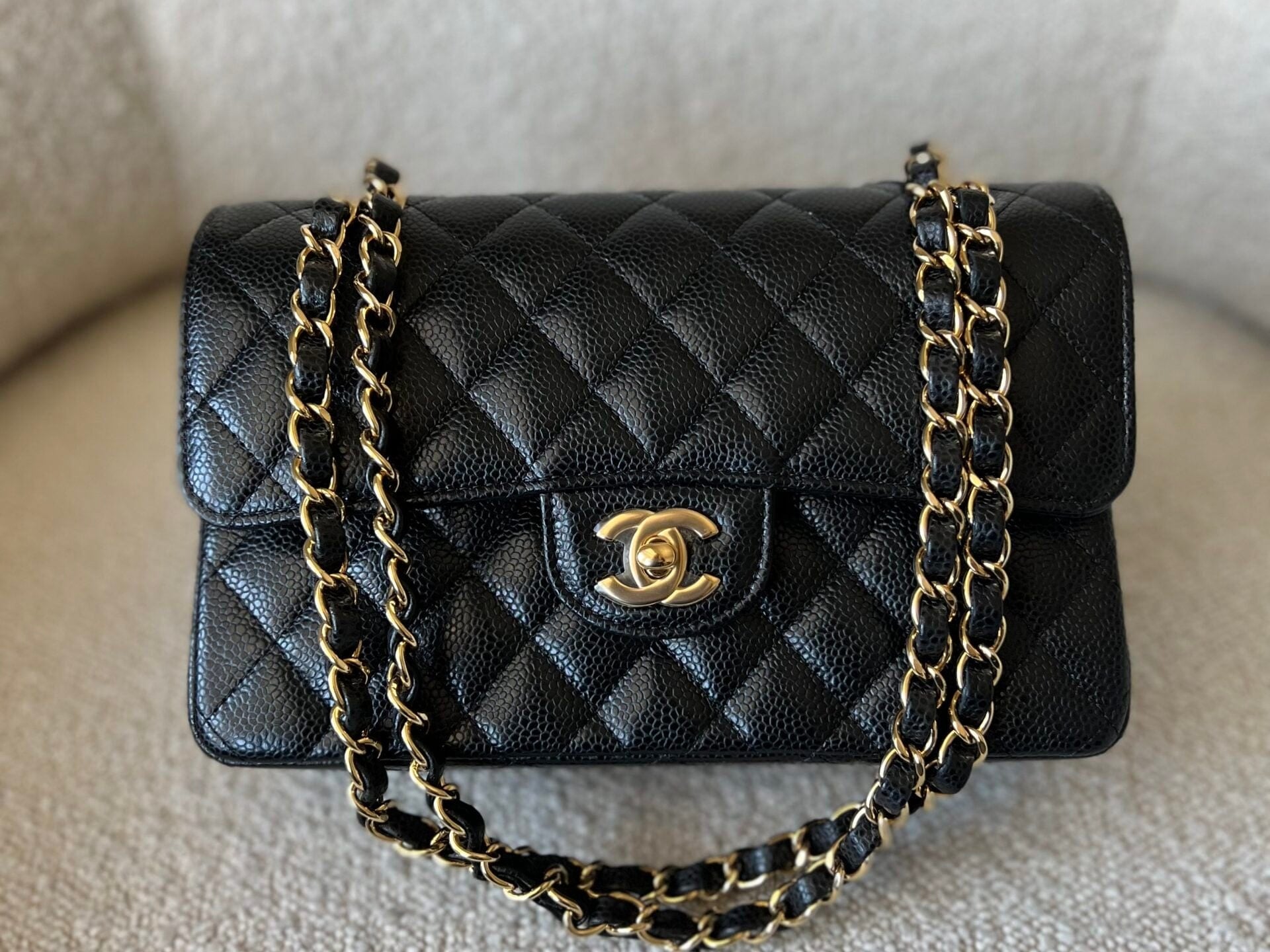 CHANEL Handbag Chanel Black Caviar Quilted Classic Flap Small Gold Hardware -Knockoff
