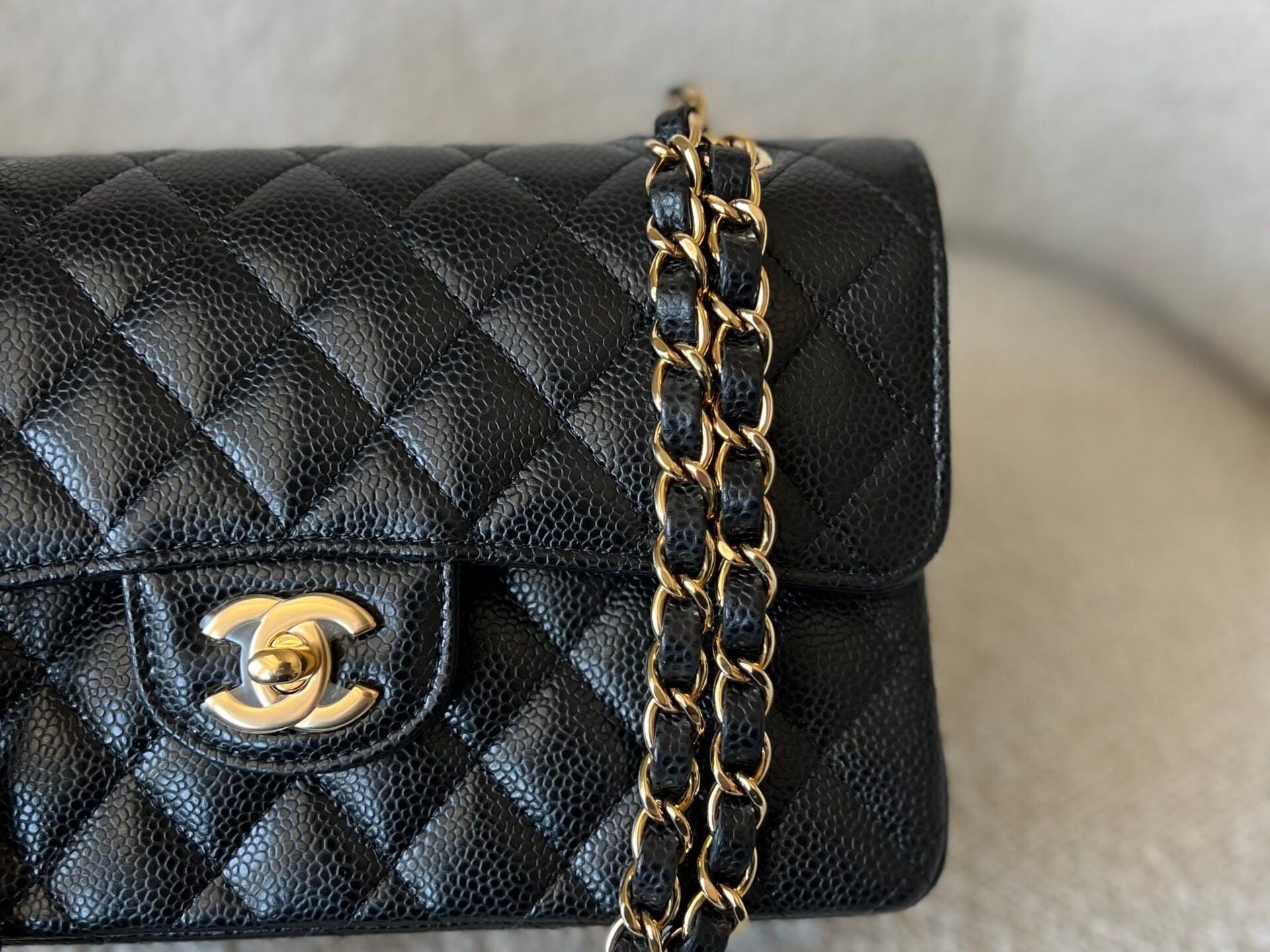 CHANEL Handbag Chanel Black Caviar Quilted Classic Flap Small Gold Hardware -Knockoff
