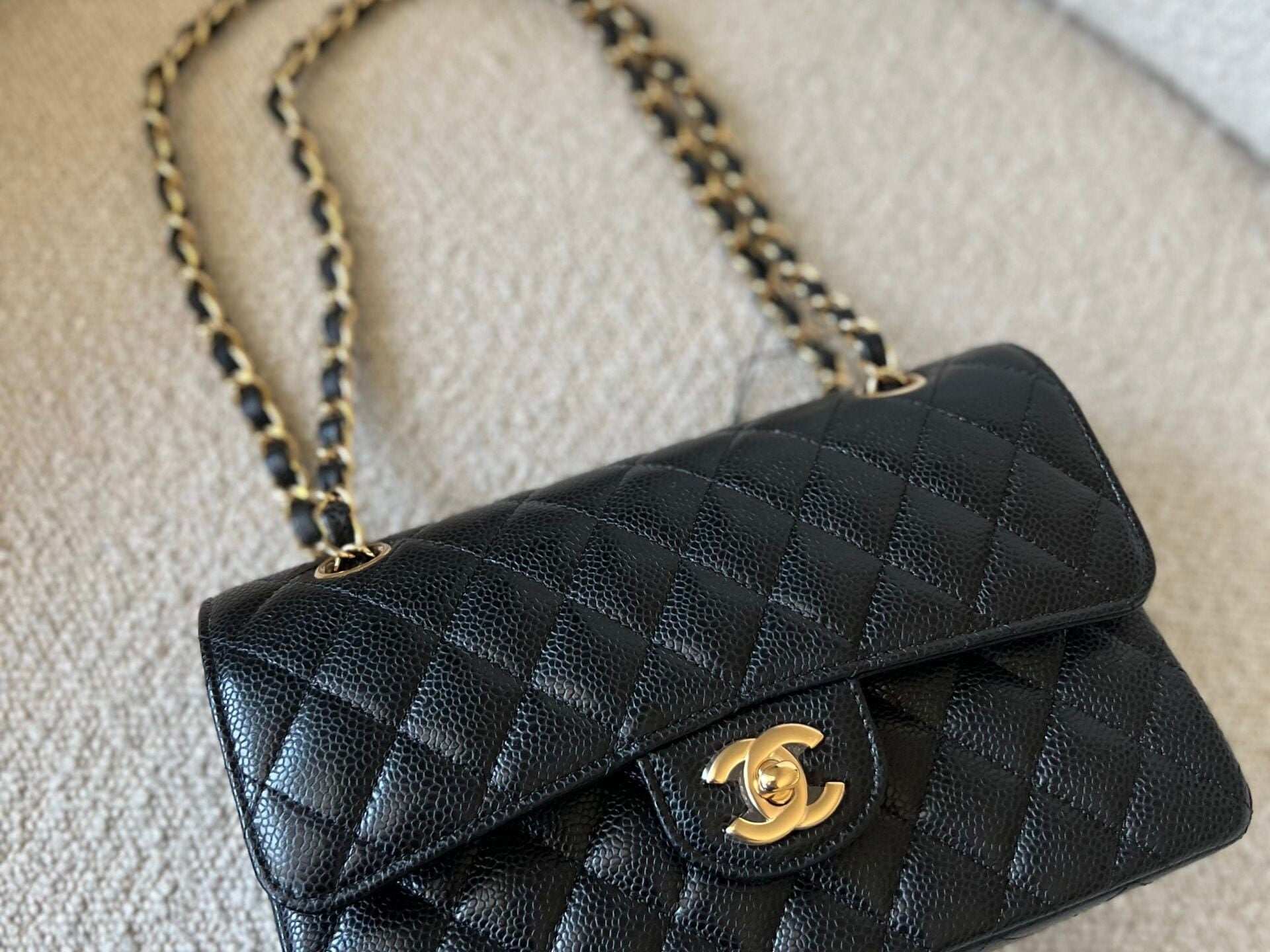 CHANEL Handbag Chanel Black Caviar Quilted Classic Flap Small Gold Hardware -Knockoff
