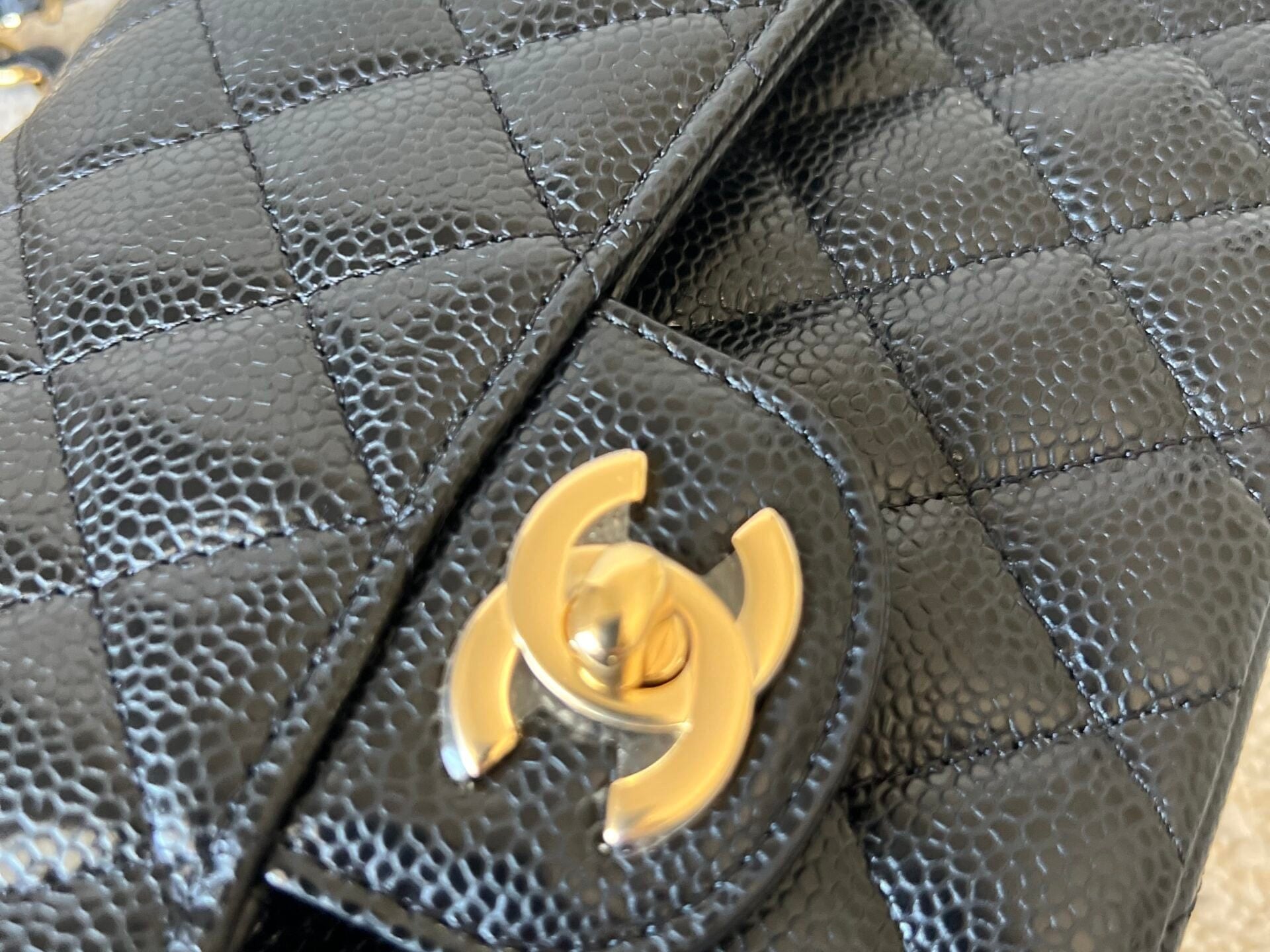 CHANEL Handbag Chanel Black Caviar Quilted Classic Flap Small Gold Hardware -Knockoff
