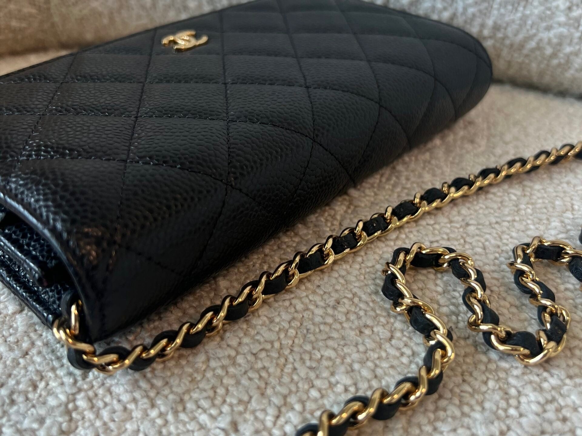 CHANEL Handbag Chanel Black Caviar Quilted Wallet On Chain GHW (WOC) -Knockoff
