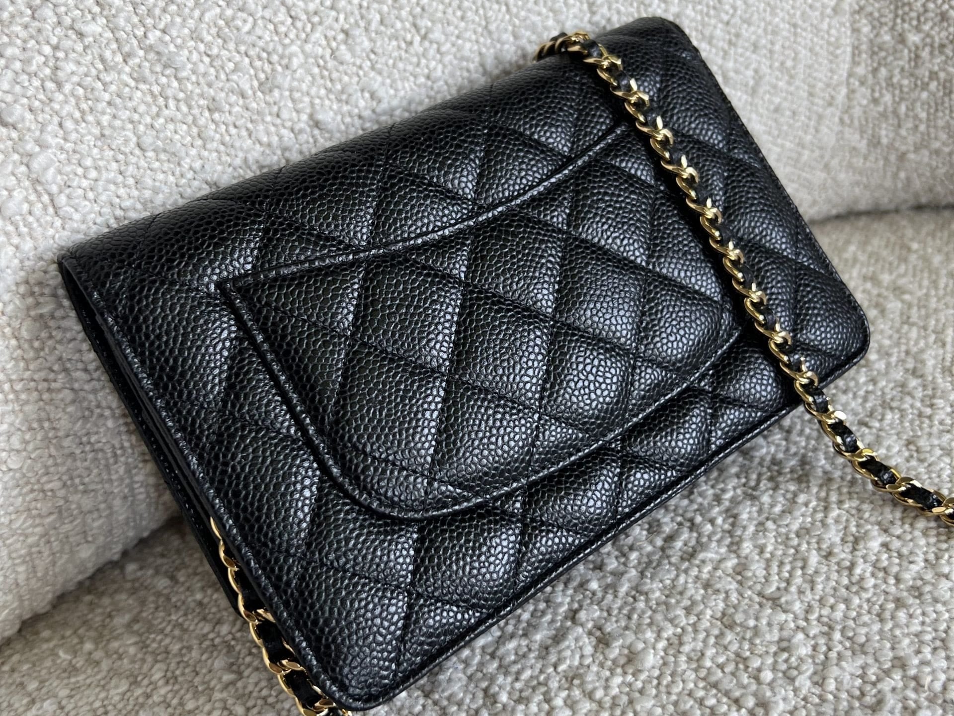 CHANEL Handbag Chanel Black Caviar Quilted Wallet On Chain GHW (WOC) -Knockoff
