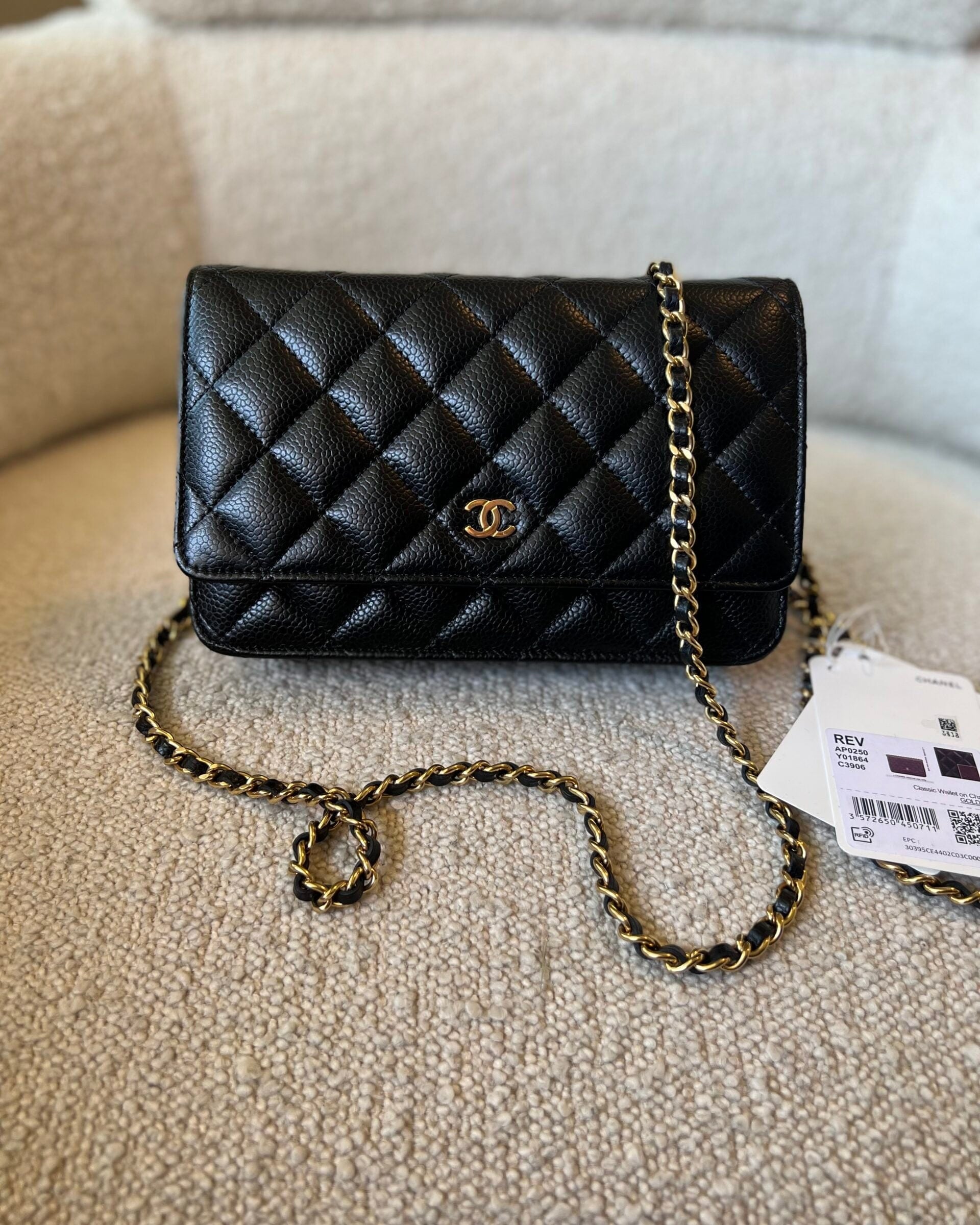 CHANEL Handbag Chanel Black Caviar Quilted Wallet On Chain Gold hardware(WOC) -Knockoff
