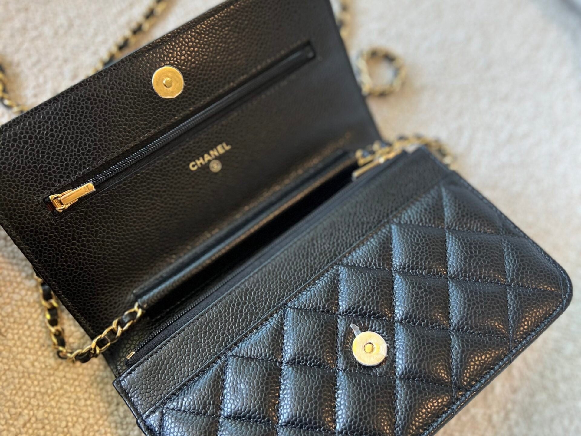 CHANEL Handbag Chanel Black Caviar Quilted Wallet On Chain Gold hardware(WOC) -Knockoff
