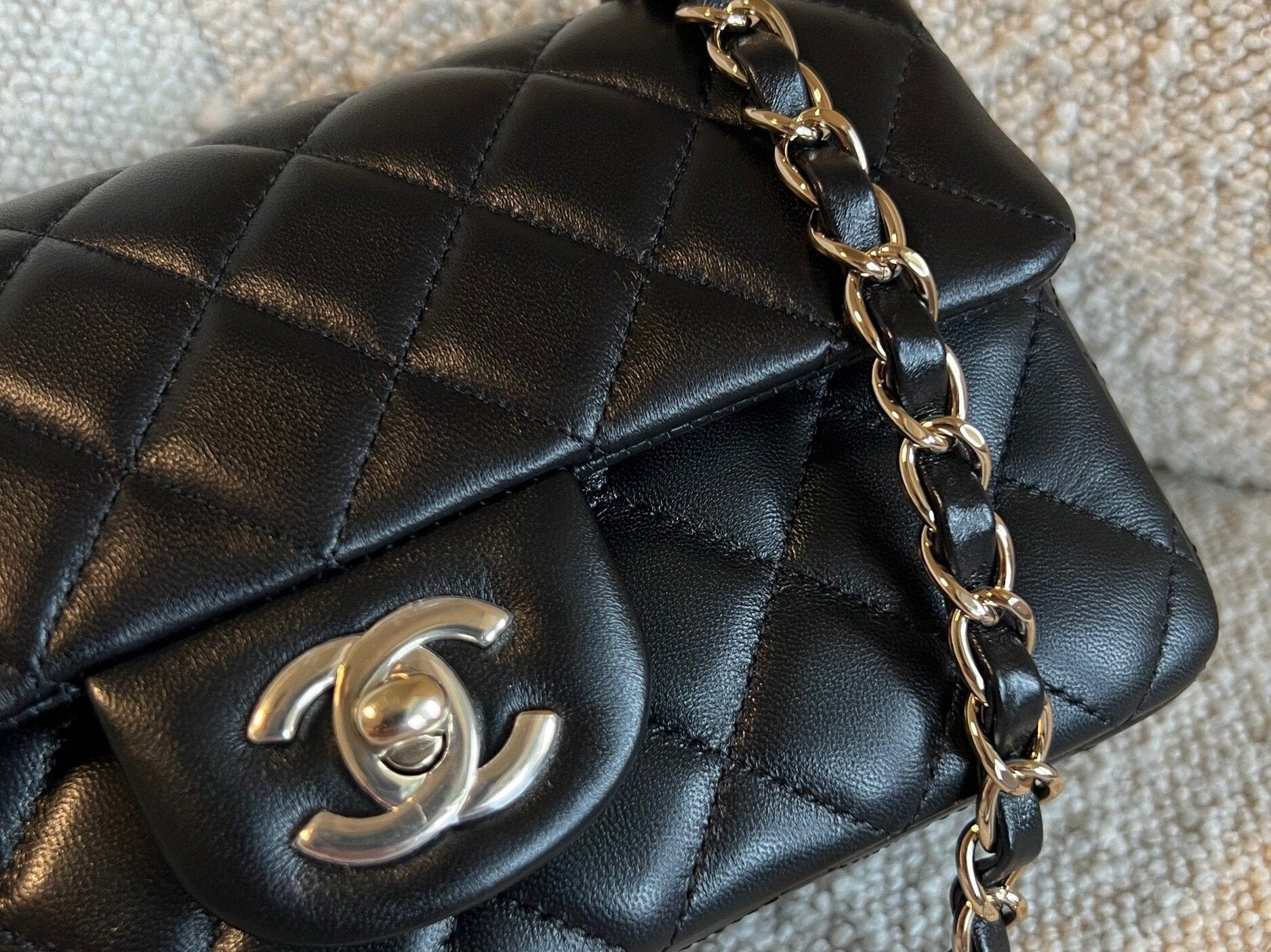 CHANEL Handbag Chanel Black Mini Rectangular Lambskin Quilted Flap LGHW -Knockoff
