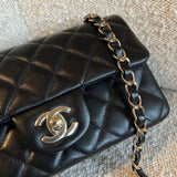 CHANEL Handbag Chanel Black Mini Rectangular Lambskin Quilted Flap LGHW -Knockoff
