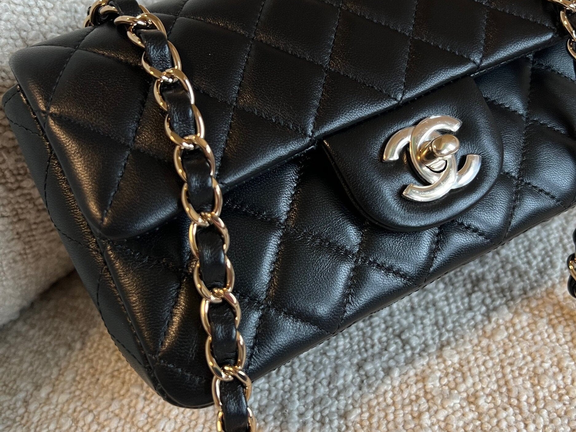 CHANEL Handbag Chanel Black Mini Rectangular Lambskin Quilted Flap LGHW -Knockoff
