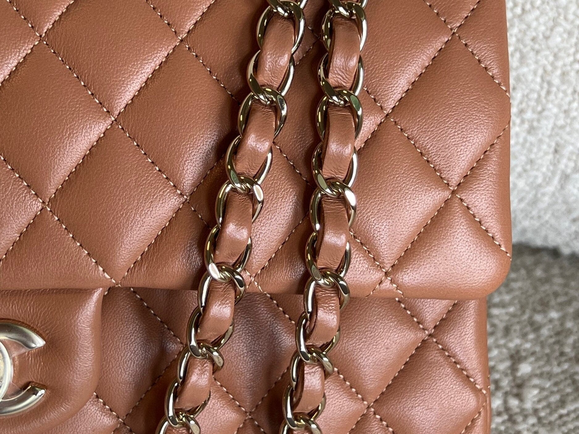 CHANEL Handbag Chanel Caramel Lambskin Quilted Classic Flap Medium LGHW -Knockoff
