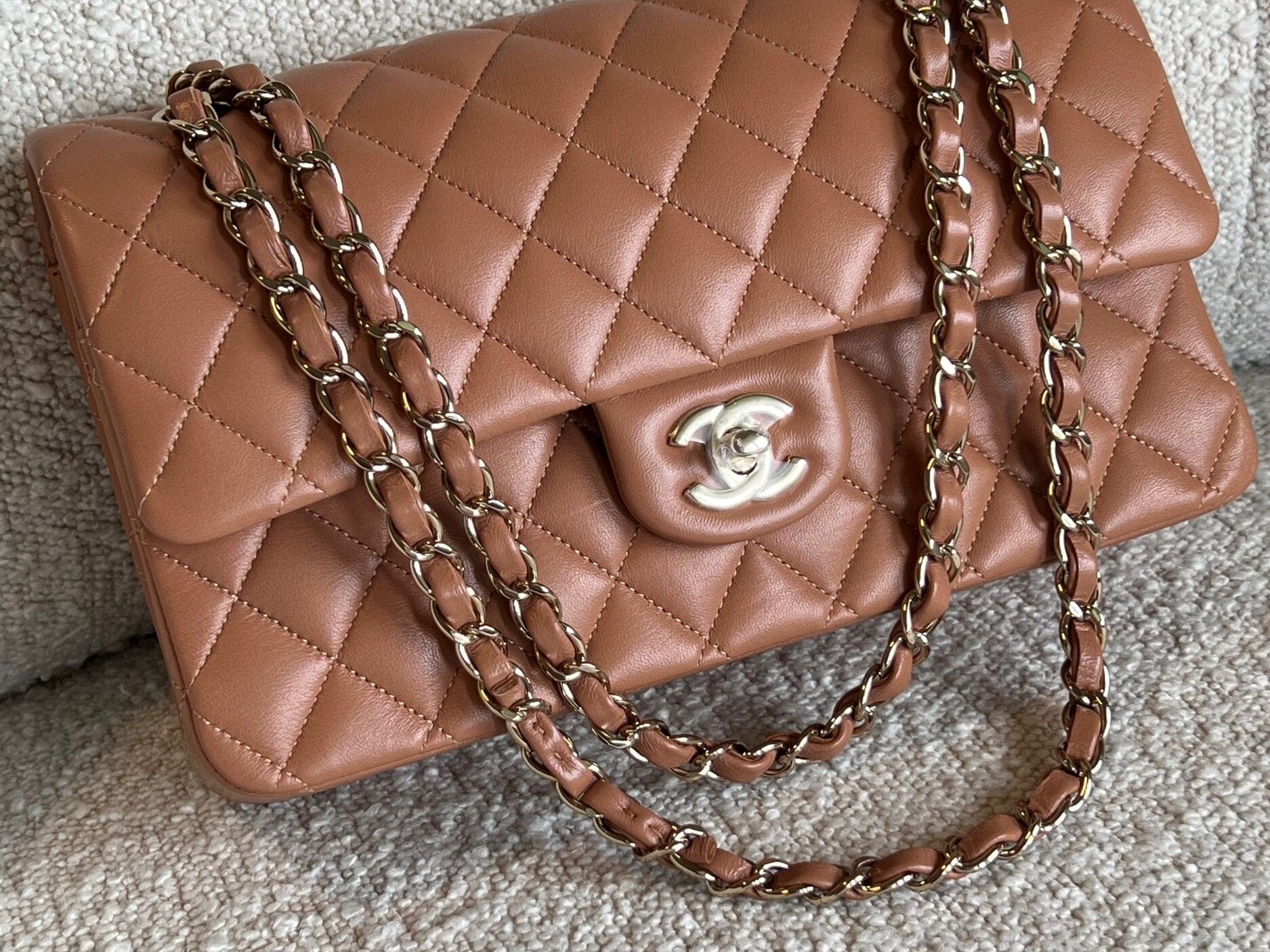 CHANEL Handbag Chanel Caramel Lambskin Quilted Classic Flap Medium LGHW -Knockoff
