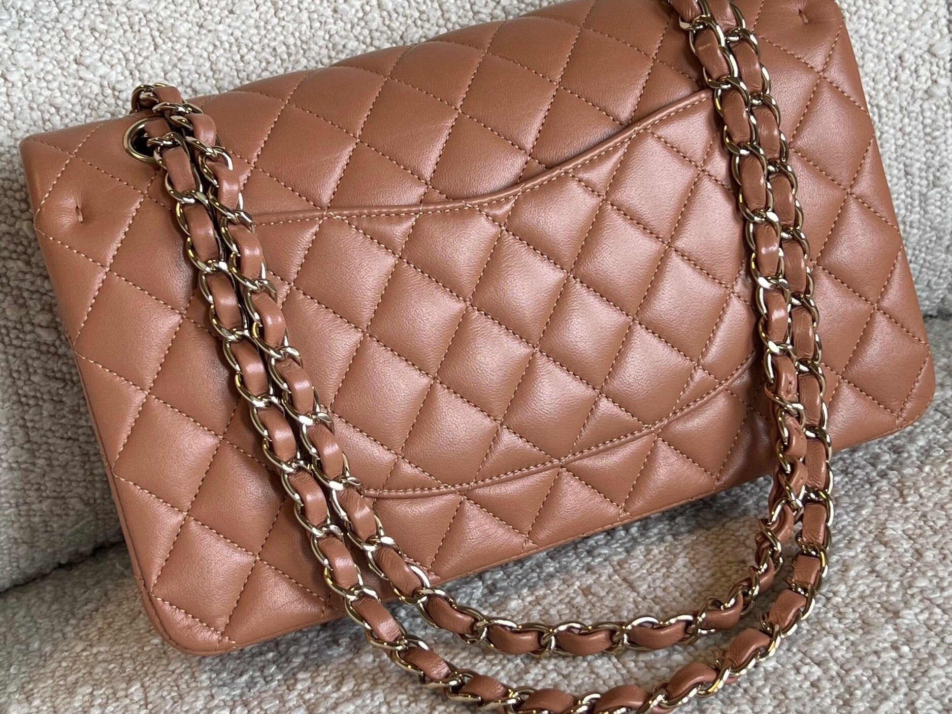 CHANEL Handbag Chanel Caramel Lambskin Quilted Classic Flap Medium LGHW -Knockoff
